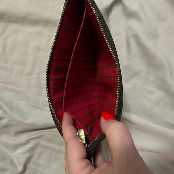 Louis Vuitton Wristlet/Pouch - Picture 4 of 5
